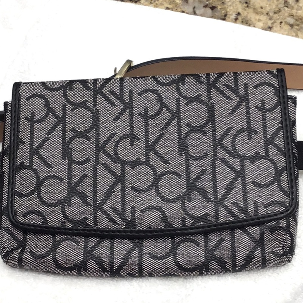 Calvin Klein belt bag extra large